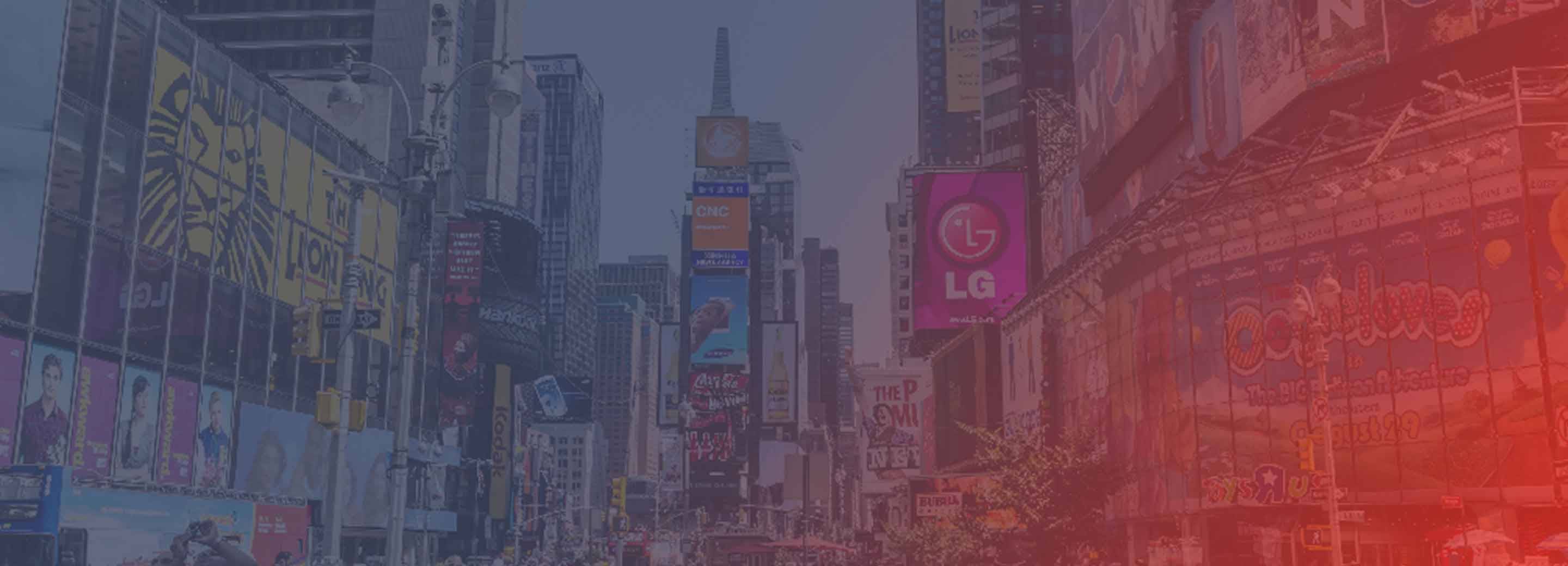 城市背景充满了标志